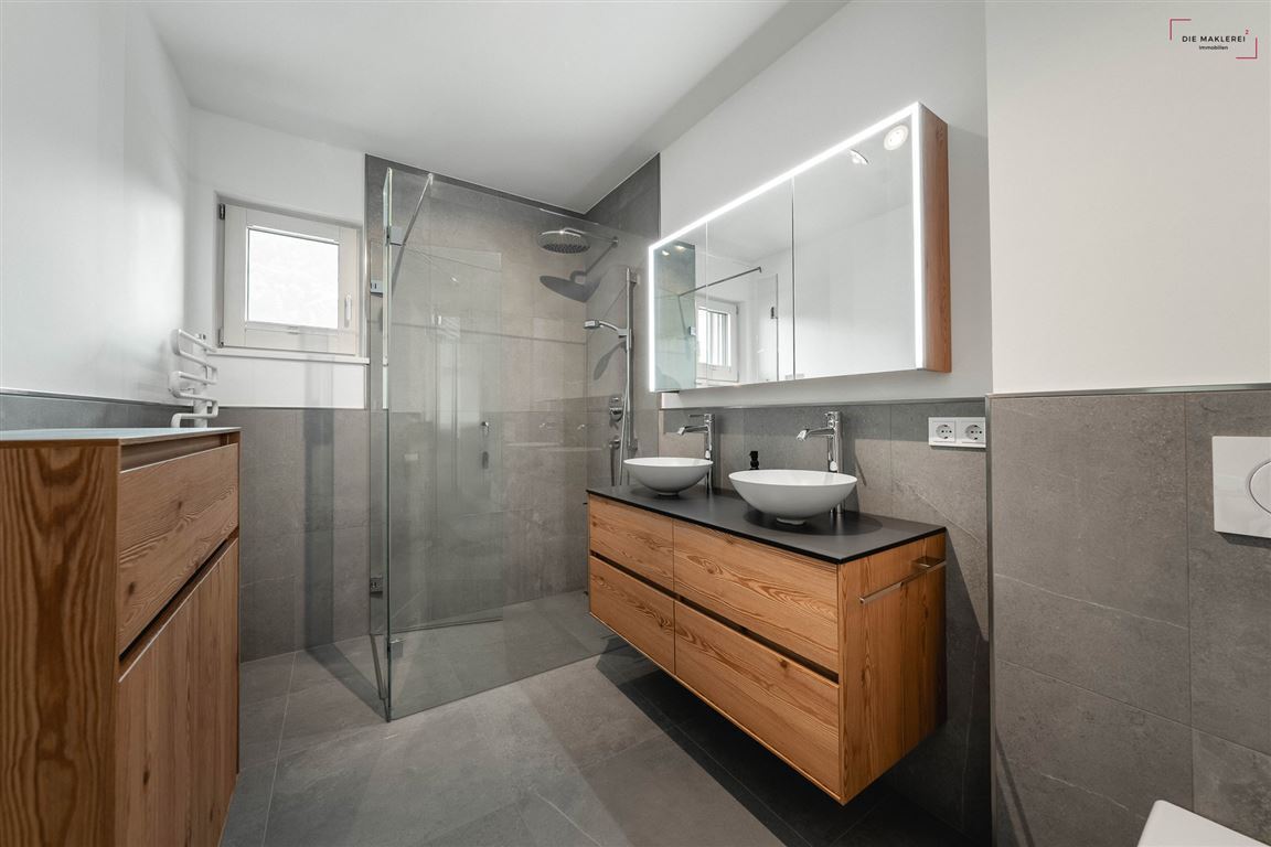 Die_Maklerei_Walchsee_Badezimmer 2